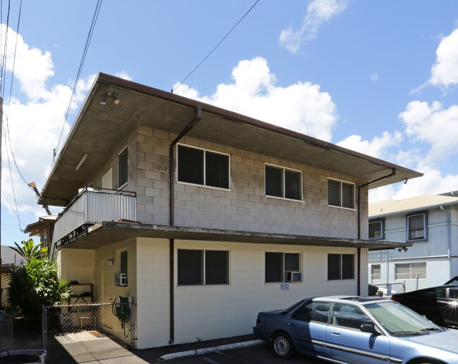 1713 Kahai St in Honolulu, HI - Building Photo - Building Photo