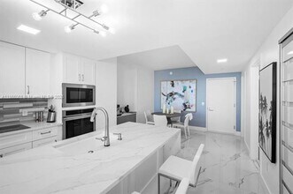 81 NW 44th St in Miami, FL - Building Photo - Building Photo