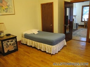 38 Linden St, Unit 12 in Boston, MA - Building Photo - Building Photo