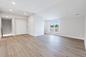 2 Punchard Ave in Andover, MA - Building Photo - Building Photo
