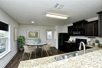 104 Independence Ave in Liberty Hill, TX - Building Photo - Building Photo