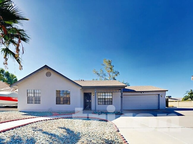 property at 515 E Rockwood Dr