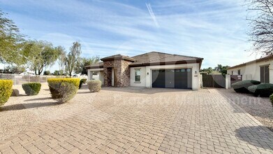 22597 E Sentiero Ct in Queen Creek, AZ - Building Photo - Building Photo