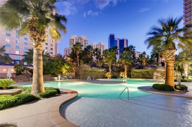 322 E Karen Ave, Unit 3608 in Las Vegas, NV - Foto de edificio - Building Photo