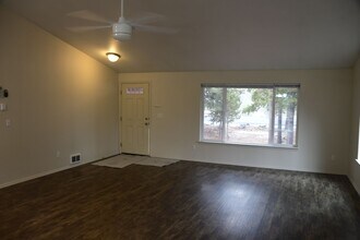 51325 Mitts Way in La Pine, OR - Building Photo - Building Photo