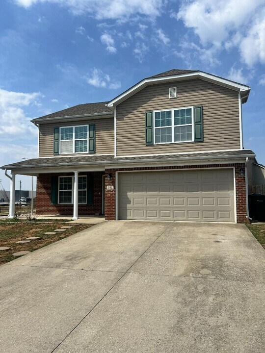941 Dawson Creek Way in Lexington, KY - Building Photo