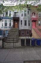 712 Chauncey St in Brooklyn, NY - Building Photo