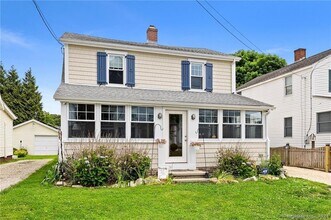 36 White Sand Beach Rd in Old Lyme, CT - Building Photo - Building Photo