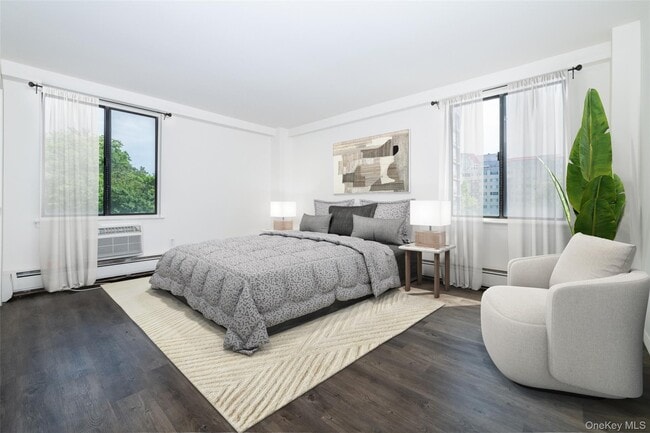 7 Lake St in White Plains, NY - Building Photo - Building Photo