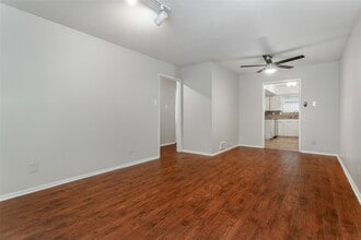 7549 Brentcove Cir in Dallas, TX - Building Photo - Building Photo