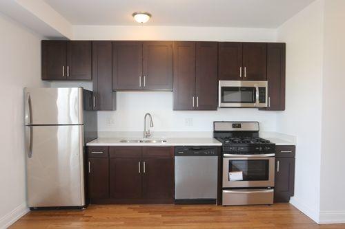 4048 N Milwaukee Ave-Unit -2 in Chicago, IL - Building Photo - Building Photo