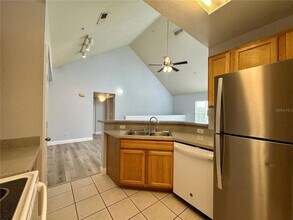 9141 Lee Vista Blvd, Unit 303 in Orlando, FL - Building Photo - Building Photo