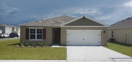 1953 Carnostie Rd in Winter Haven, FL - Building Photo - Building Photo