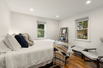 177R Faneuil St, Unit 1 in Boston, MA - Building Photo - Building Photo