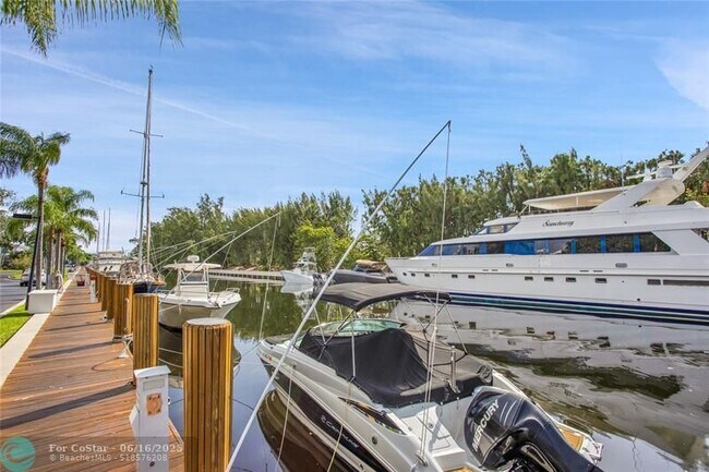 property at 6253 Bay Club Dr