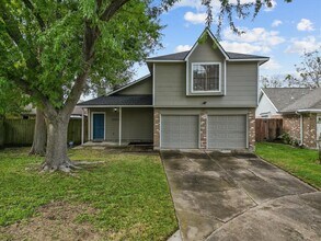10919 Kirkbud Ln in Houston, TX - Foto de edificio - Building Photo