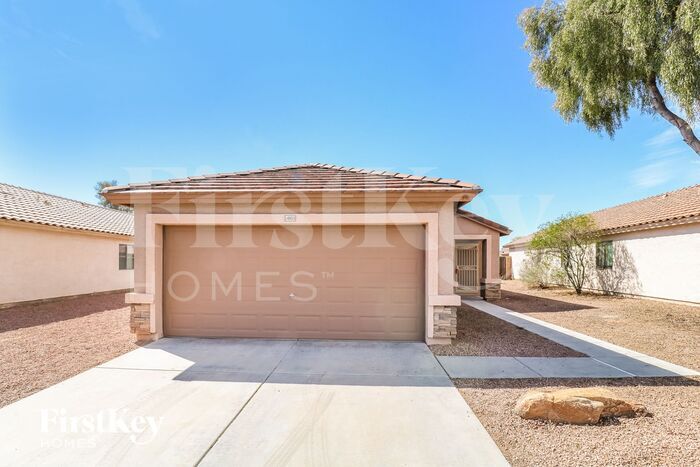 14805 W Redfield Rd in Surprise, AZ - Building Photo