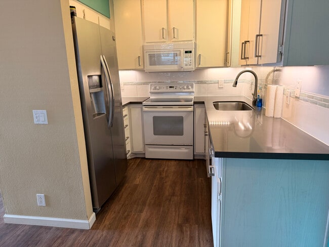 property at 4015 Porte La Paz