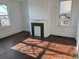 749 Florence Ave in Pittsburgh, PA - Building Photo