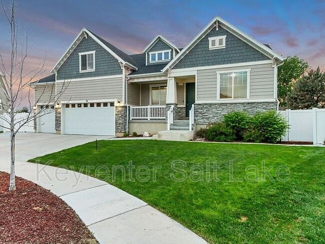 31 N Palomino Way in Lehi, UT - Foto de edificio - Building Photo