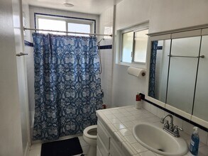 310 Bethany Rd, Unit Apt B in Burbank, CA - Building Photo - Building Photo