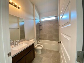 110 Joseph Hawkins Ln in Bastrop, TX - Building Photo - Building Photo
