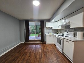 46084 Clare Ave in Chilliwack, BC - Building Photo - Building Photo