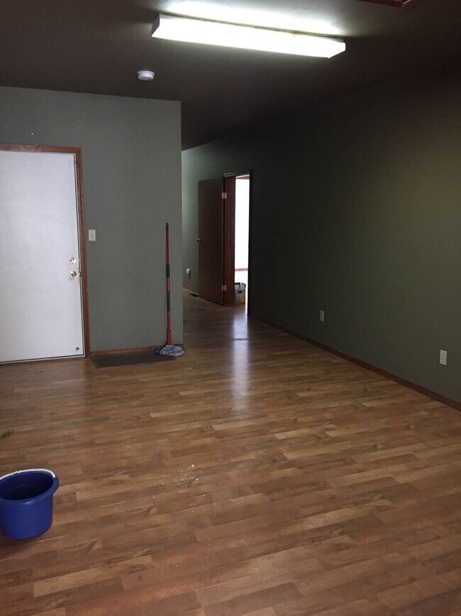 121 W 1st St in Everson, WA - Building Photo - Building Photo