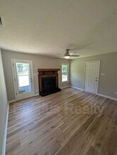6443 Rutherglen Dr in Fayetteville, NC - Building Photo - Building Photo
