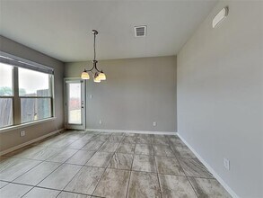 102 Jimmie Birdwell Blvd in Ferris, TX - Building Photo - Building Photo