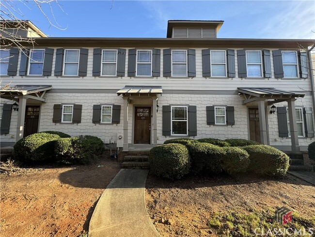 409 Whitehall Rd in Athens, GA - Foto de edificio - Building Photo