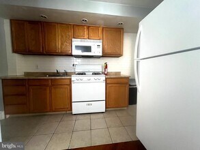 1537 South St in Philadelphia, PA - Building Photo - Building Photo