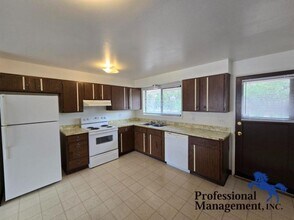 1506 Yellowstone Ave in Billings, MT - Foto de edificio - Building Photo