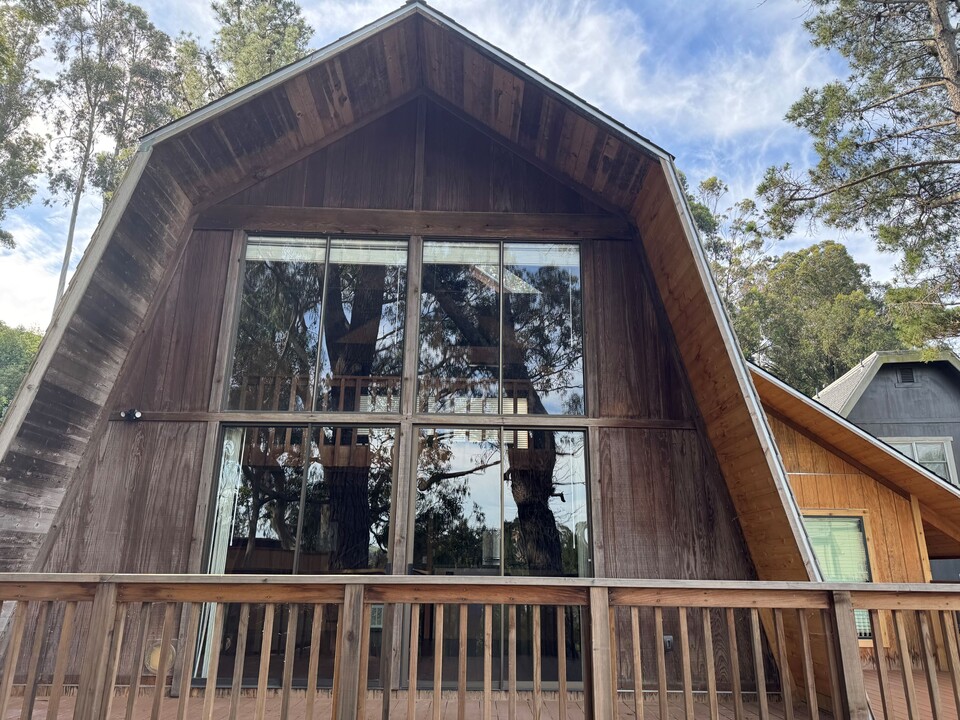 200 Buchanan Dr in Sausalito, CA - Building Photo
