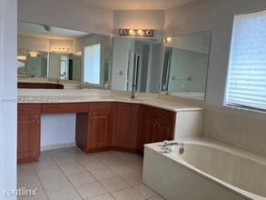 22821 SW 107th Ave in Miami, FL - Building Photo - Building Photo