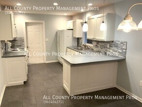 5518 Shady Brook Trail in Sarasota, FL - Building Photo - Building Photo
