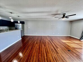 5804 Miss Coral Ct in Virginia Beach, VA - Building Photo - Building Photo