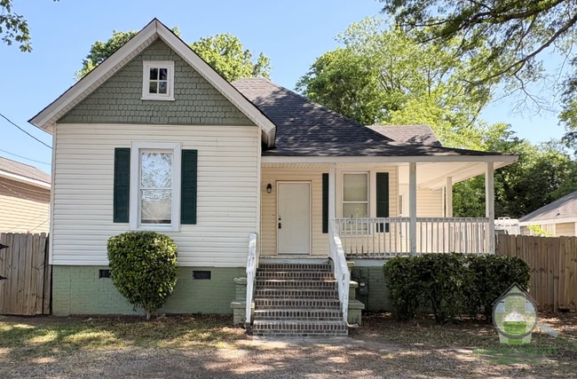 520 Perry Ave