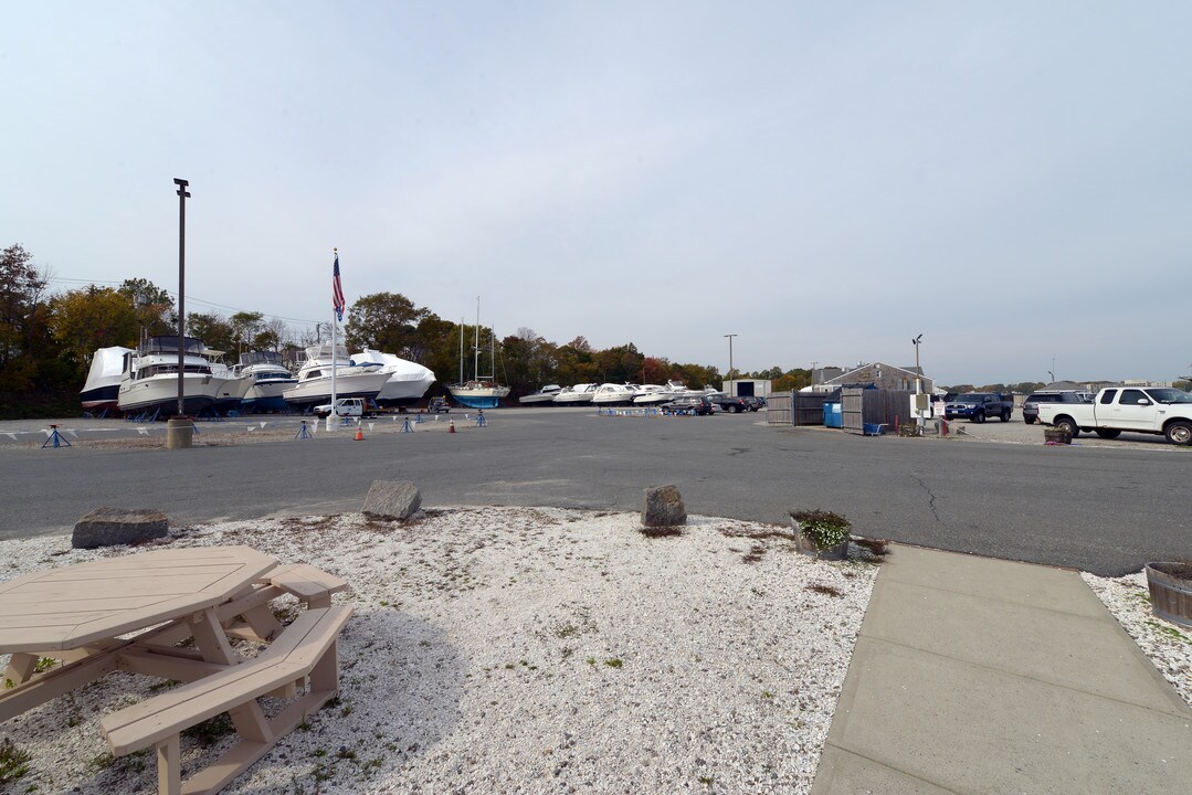 Residences at Bay Pointe in Quincy, MA - Foto de edificio