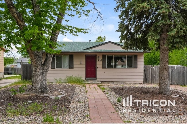 property at 716 Winnepeg Dr