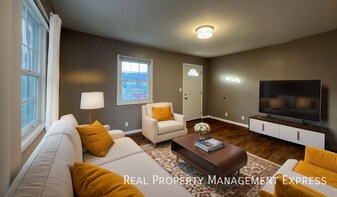 One Month HALF PRICE! 3 Bedroom 1 Bathroom in Sioux Falls, SD - Building Photo