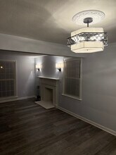 19807 Wickfield Ave in Warrensville Heights, OH - Building Photo - Building Photo