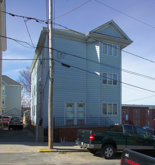 97-107 Hunter St in Fall River, MA - Building Photo - Building Photo