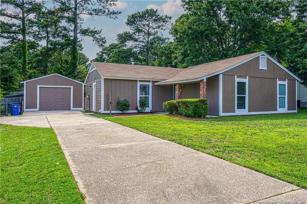 610 Missenburg Ct in Fayetteville, NC - Building Photo