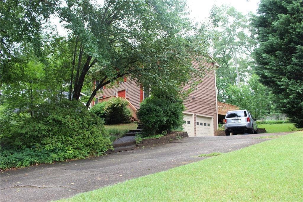 3921 Emerson St in Marietta, GA - Building Photo