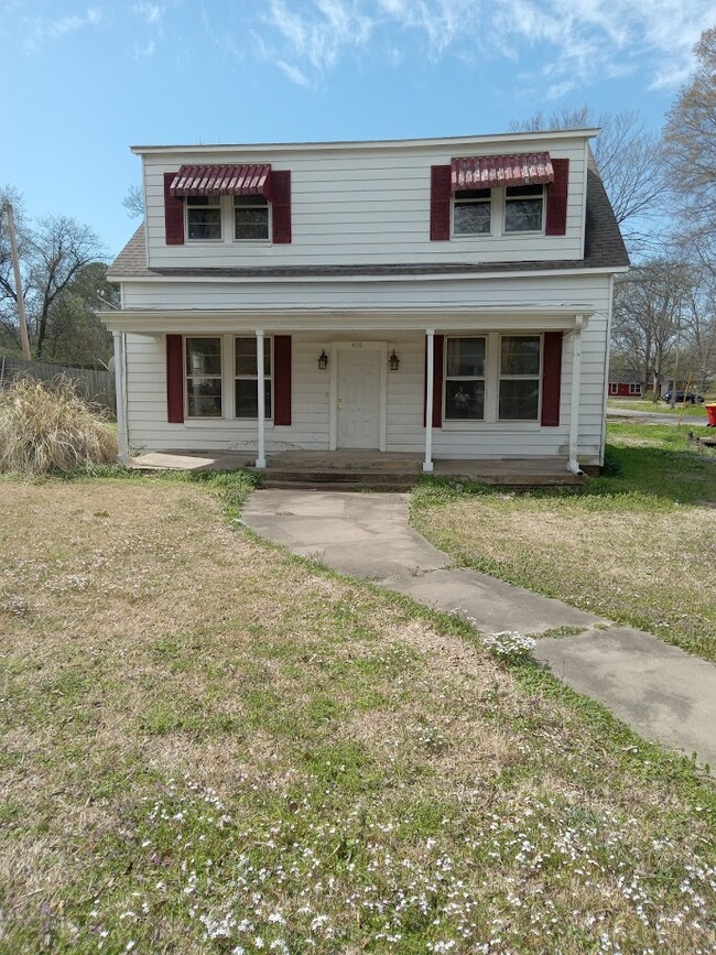 property at 400 S West St