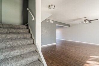 8331 E Thomas Rd in Scottsdale, AZ - Building Photo - Building Photo