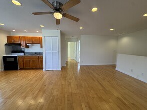 1021 Koko Head Ave in Honolulu, HI - Building Photo - Building Photo