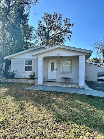 2003 E Humphrey St in Tampa, FL - Building Photo - Building Photo