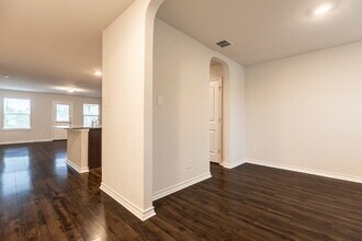 2918 Lindenwood Run in San Antonio, TX - Building Photo - Building Photo